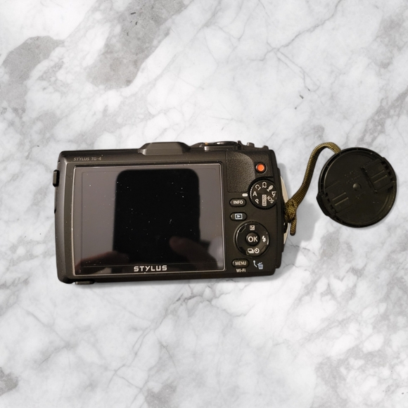 Olympus Stylus Tough TG-4 16-megapixel Waterproof Digital Camera - Picture 2 of 12